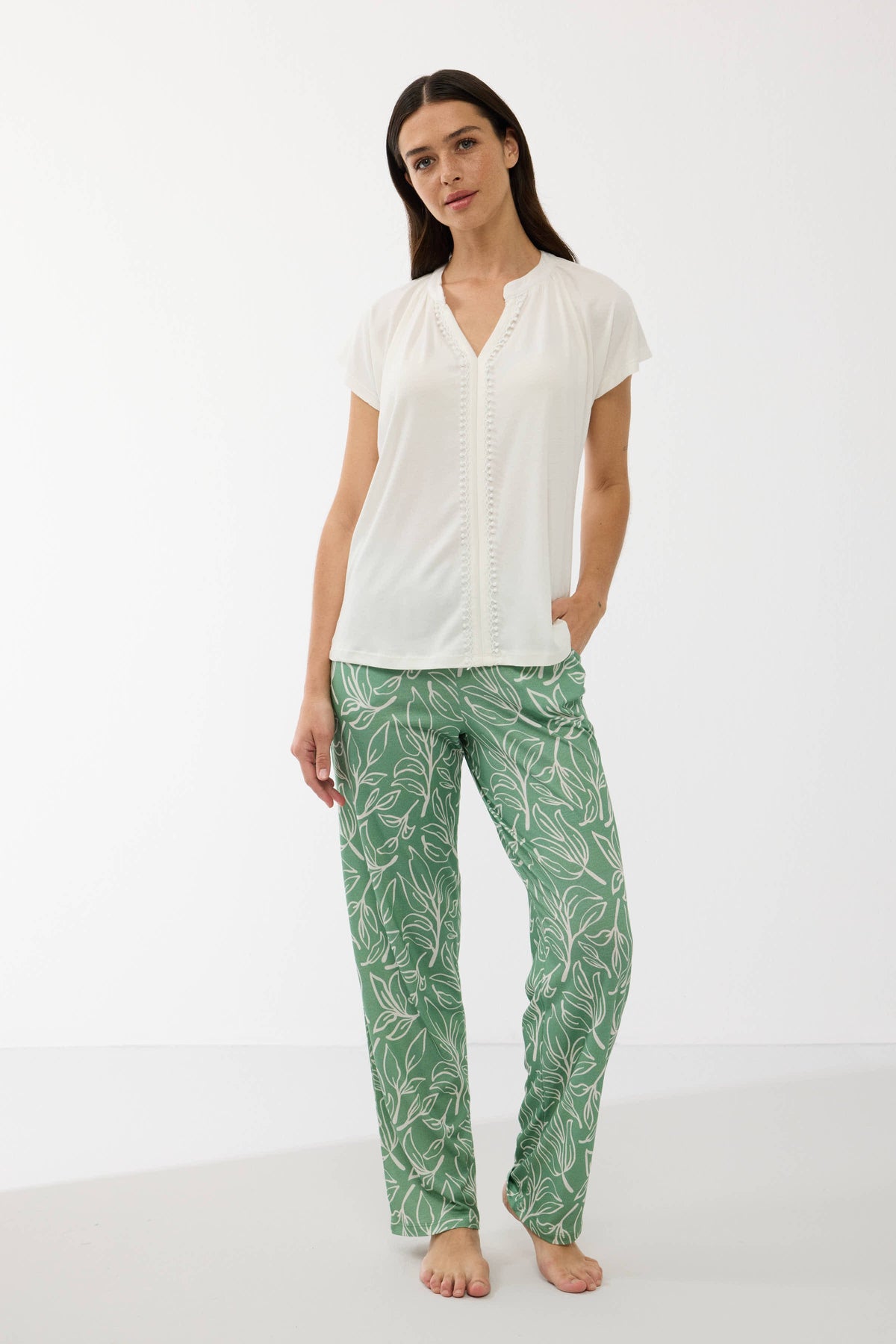Women's T-Shirt & Pants Set