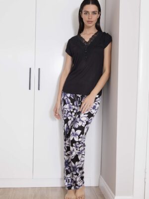 WOMEN'S T-SHIRT AND TROUSER SET - 20024